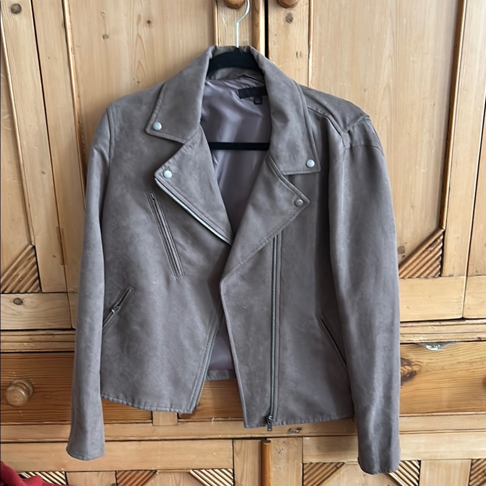 Stylish Gray Women's Jacket
